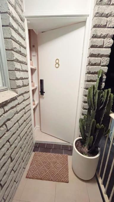 Appartement Chic Beachside Getaway 2Br 2Bath Fully Equipped à Gold Coast Extérieur photo