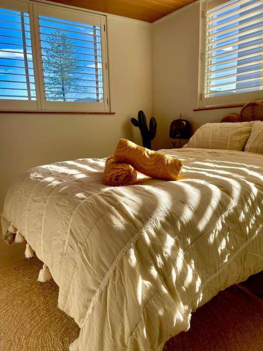 Appartement Chic Beachside Getaway 2Br 2Bath Fully Equipped à Gold Coast Extérieur photo